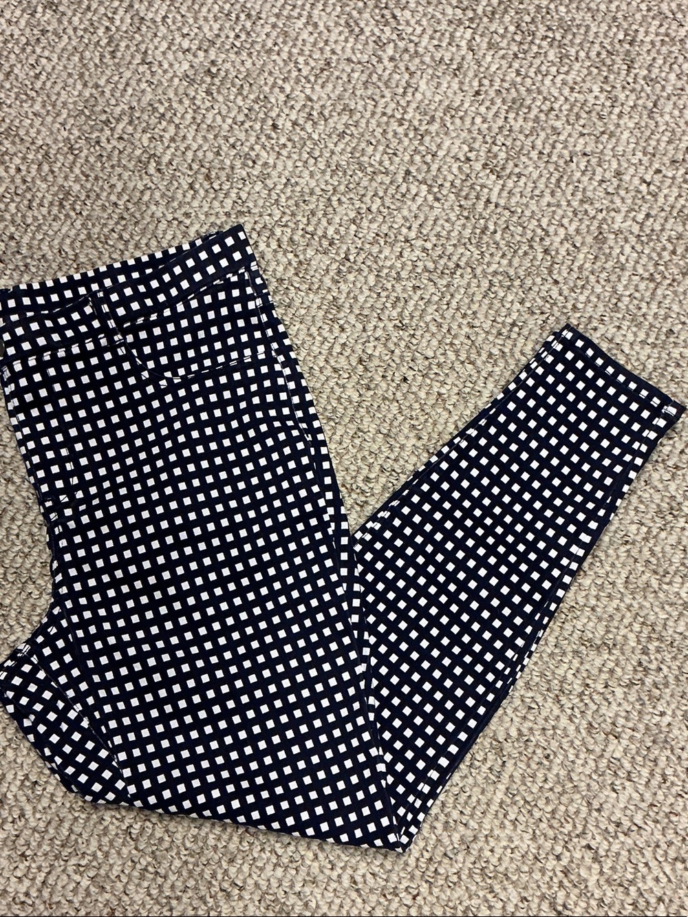 Ladies checkered leggings. Size L.